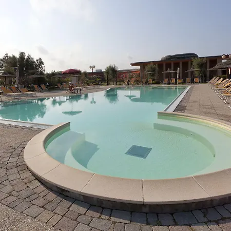 Regina Del Mare Family Village Resort