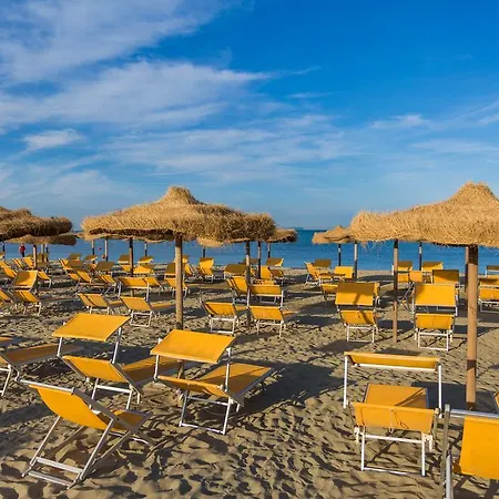 Regina Del Mare Family Village