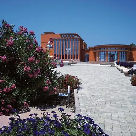 Regina Del Mare Family Village Resort 3*