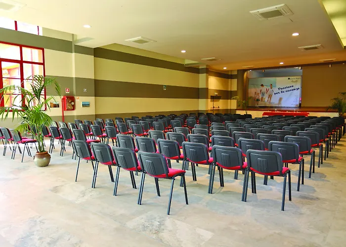 אתר נופש Regina Del Mare Family Village 3*