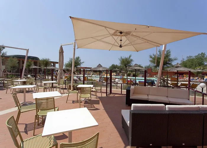 Regina Del Mare Family Village קלאמברונה