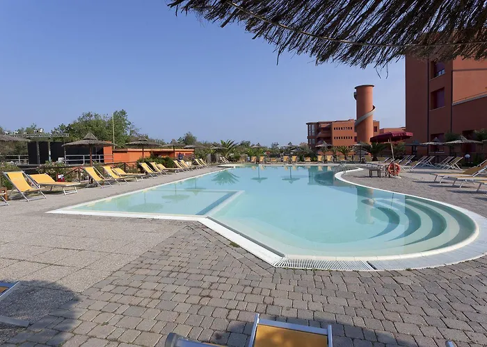 Regina Del Mare Family Village קלאמברונה