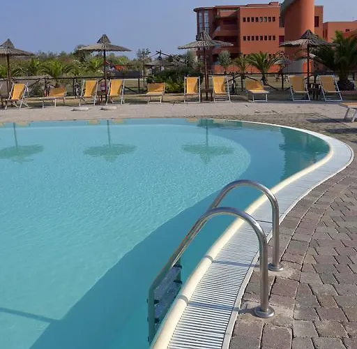 Regina Del Mare Family Village 3* קלאמברונה