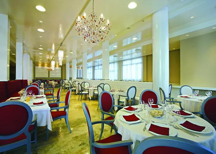 Regina Del Mare Family Village 3* קלאמברונה