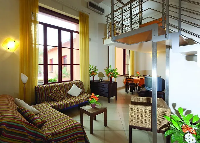 Regina Del Mare Family Village אתר נופש קלאמברונה