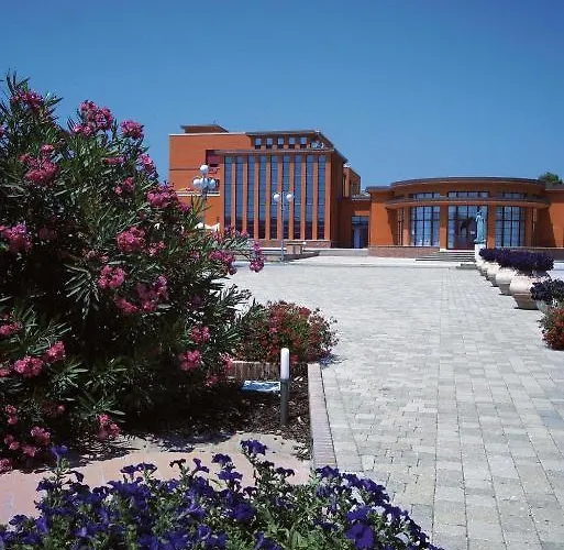 Regina Del Mare Family Village אתר נופש 3*
