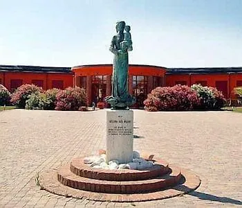 Regina Del Mare Family Village