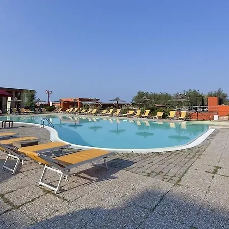 Resort Regina Del Mare Family Village Calambrone