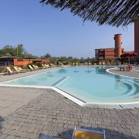 Resort Regina Del Mare Family Village